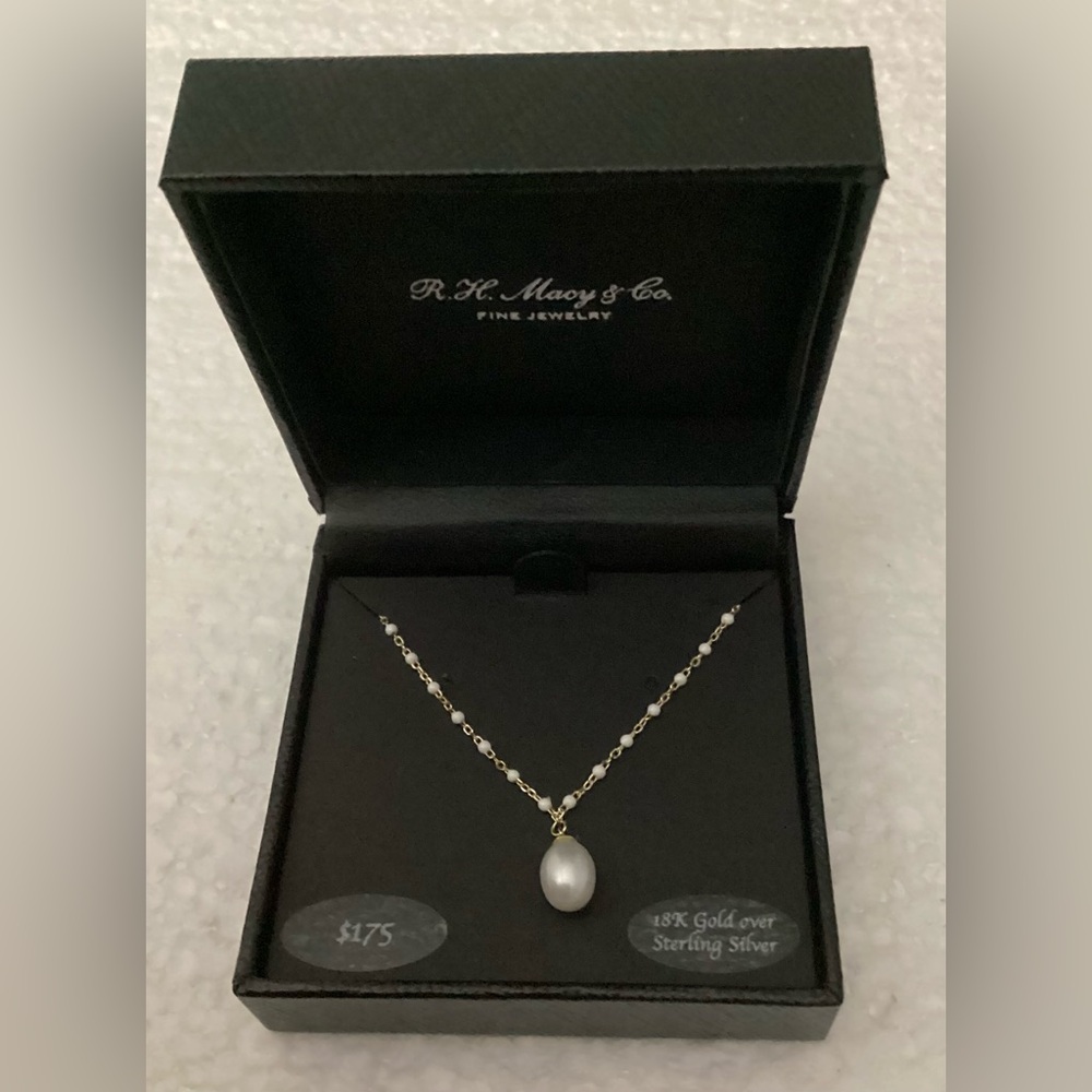 R.H. Macy’s & Co Gold Over Sterling Silver Pearl Pendant Necklace White